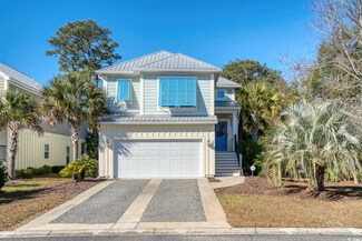 8 Pinnacle Dr, Murrells Inlet, SC 29576