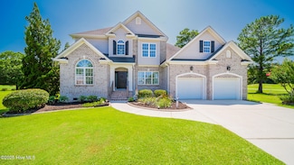 569 Fairburn Ct, Calabash, NC 28467