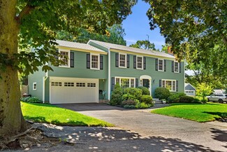 5 Crestwood Rd, Marblehead, MA 01945