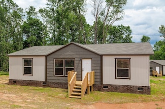 5224 Old Mike Padgett Hwy, Hephzibah, GA 30815
