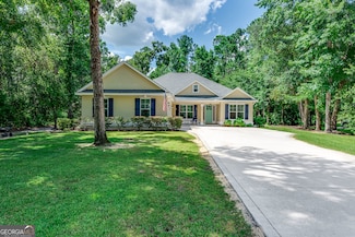 427 Lighthouse Cir, Woodbine, GA 31569