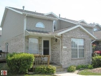 8027 W 82nd St, Justice, IL 60458