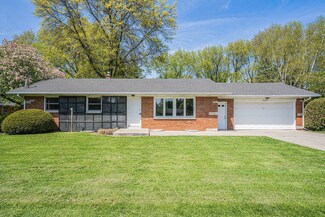 6049 Crestwood Ave, Kalamazoo, MI 49048