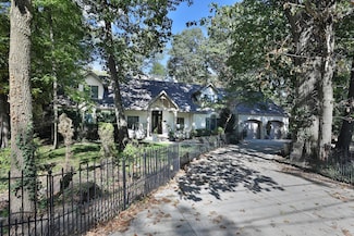 455 Walhalla Rd, Columbus, OH 43202