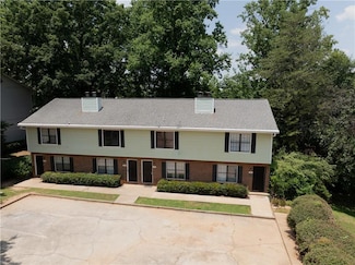 3033 Destin Cir, Snellville, GA 30078