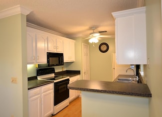 32 Lake Vista Trail Unit 101, Port Saint Lucie, FL 34952
