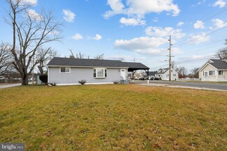 30 E Line St, Penns Grove, NJ 08069