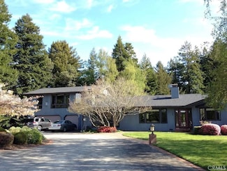 109 Pampas Ln, Fortuna, CA 95540