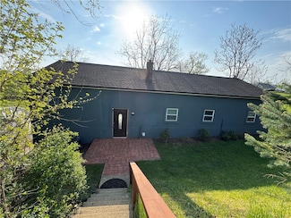 190 Orchard Ln, Freedom, PA 15042