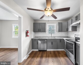 53 Old Salem Rd, Woodstown, NJ 08098