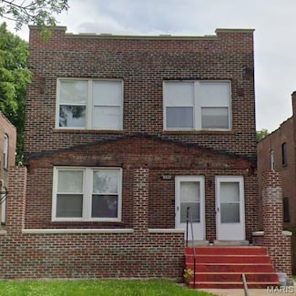 3228 Arsenal St, Saint Louis, MO 63118