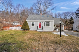 125 Wallace Rd, Fitchburg, MA 01420