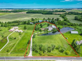21735 Ward Rd, Woodburn, IN 46797
