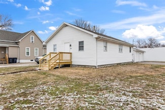 604 N Monroe St, Litchfield, IL 62056