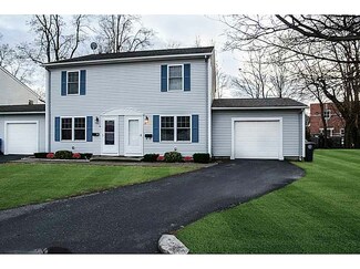 20 Willis St Unit 20, Cranston, RI 02910