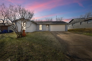 422 Clary Dr, Mesquite, TX 75149