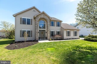 4 Hayden Cir, Reading, PA 19606