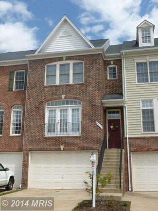 6898 Witton Cir, Gainesville, VA 20155
