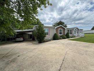 684 Cotter Rd, Gassville, AR 72635