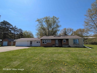 6394 Curtis Rd, Bridgeport, MI 48722