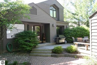16 Vantage Pointe the Homestead, Glen Arbor, MI 49636