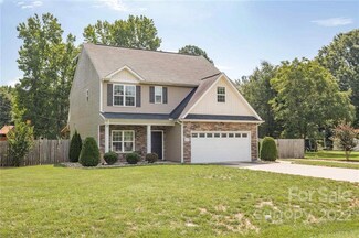 12214 New Bond Dr, Huntersville, NC 28078