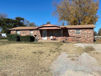 1816 Madison Ave, Woodward, OK 73801