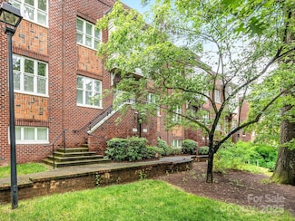 100 N Laurel Ave Unit 107, Charlotte, NC 28207