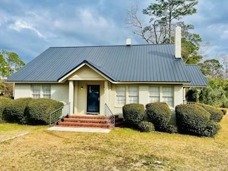 510 S Grant St, Fitzgerald, GA 31750