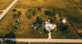 36058 M Ave, Earlham, IA 50072
