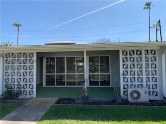 1381 Monterey Rd, Seal Beach, CA 90740