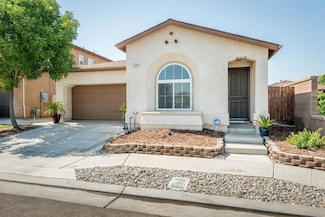 7435 E Robinson Ave, Fresno, CA 93737