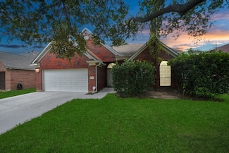 931 N Sky Dr, Houston, TX 77073