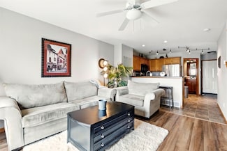 2900 Samuel Ct SW Unit D, Cedar Rapids, IA 52404