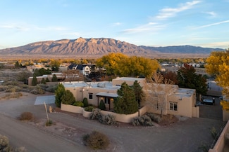 612 Rio Ruidoso Rd NE, Rio Rancho, NM 87144