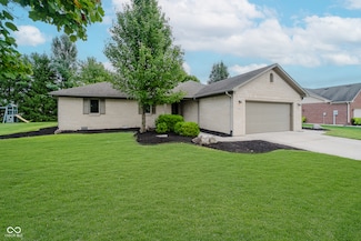 2676 Oak Dr, Clayton, IN 46118