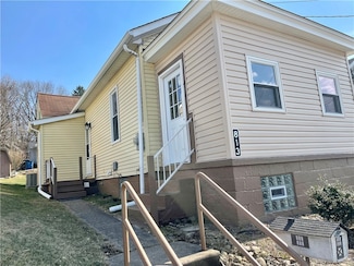 813 Forest St, Latrobe, PA 15650
