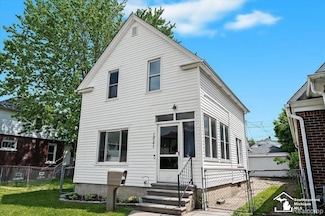 1821 4th St, Wyandotte, MI 48192