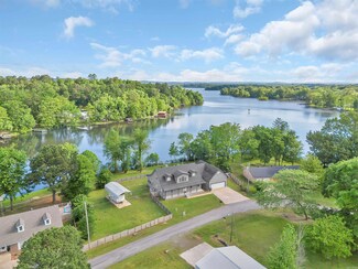47 Lake View Rd, Houston, AR 72070
