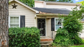 5908 Community Dr, Houston, TX 77005