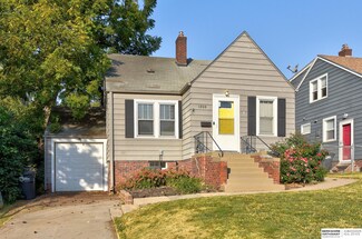 1206 S 55th St, Omaha, NE 68106