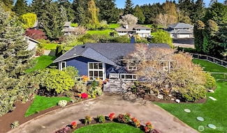 7604 NE Meadowmeer Ln, Bainbridge Island, WA 98110