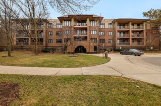 9200 E Prairie Rd Unit 207A, Evanston, IL 60203