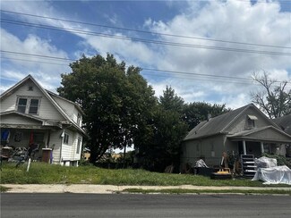 1023 Spruce Ave, Kansas City, MO 64127
