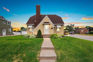 822 E Kimberly Ave, Kimberly, WI 54136