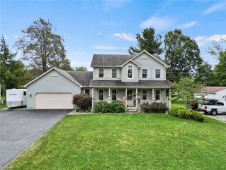 33 Fairground Blvd, Canfield, OH 44406