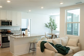 4199 E Circle Paseo Unit 204, Ontario, CA 91764