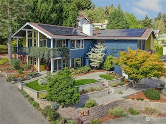 5414 NE 196th St, Lake Forest Park, WA 98155