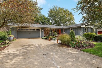 6N667 Harvey Rd, Medinah, IL 60157
