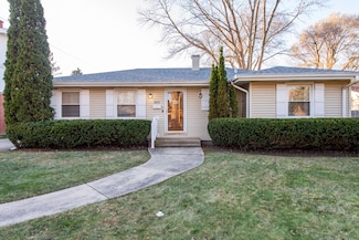 2012 N Poplar St, Waukegan, IL 60087